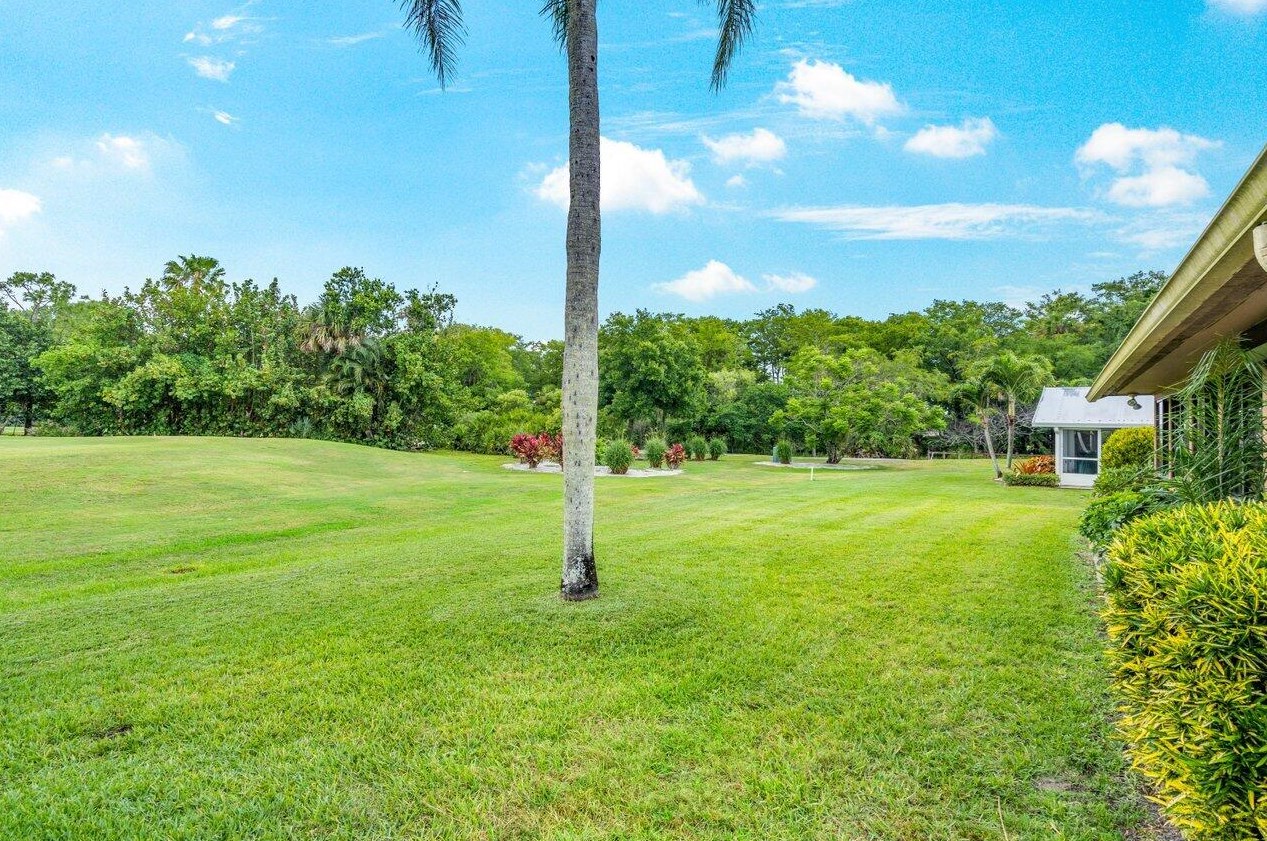 8161 Eaglewood Way, Hobe Sound FL 33455-7655 exterior