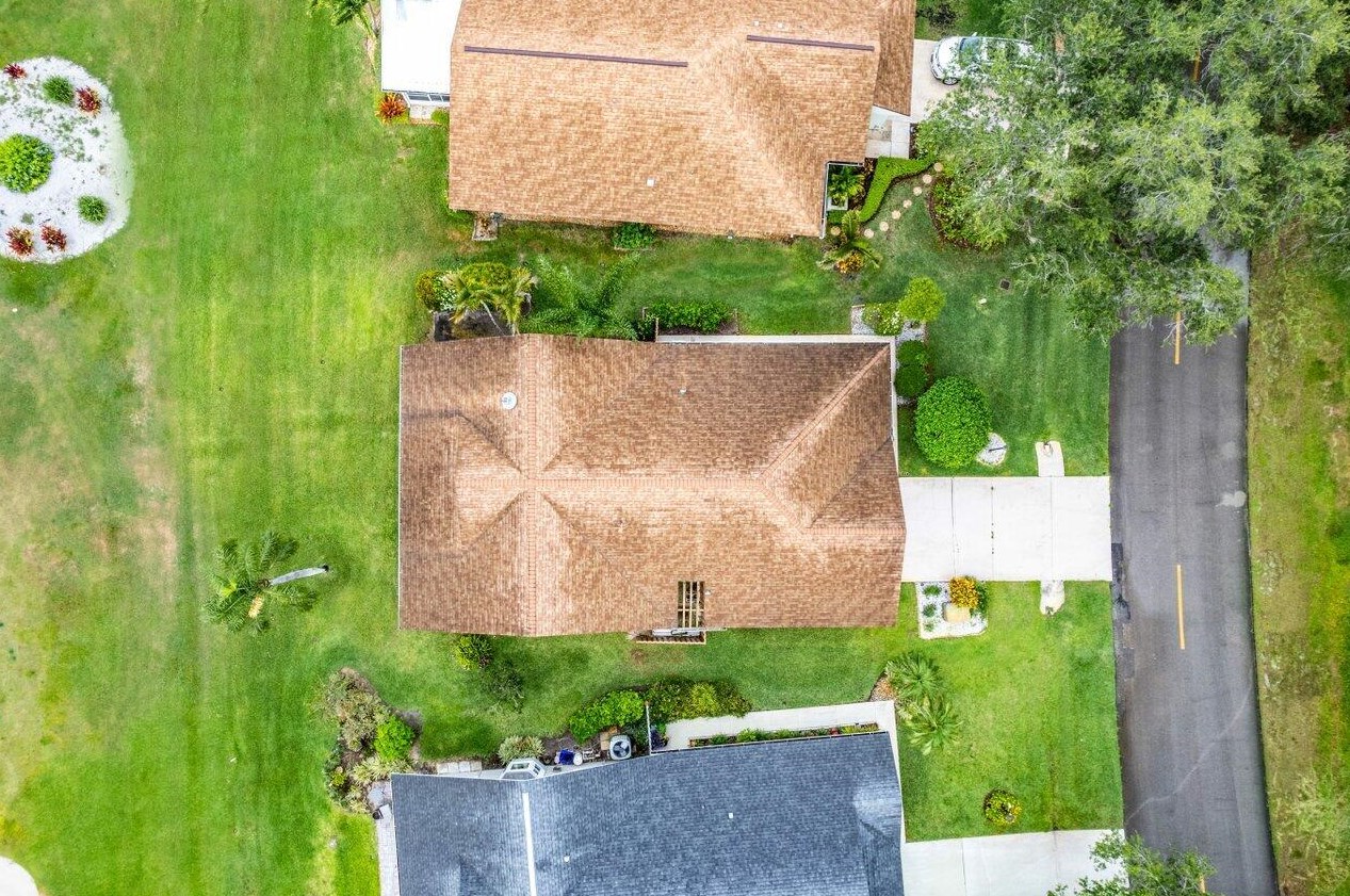 8161 Eaglewood Way, Hobe Sound FL 33455-7655 exterior