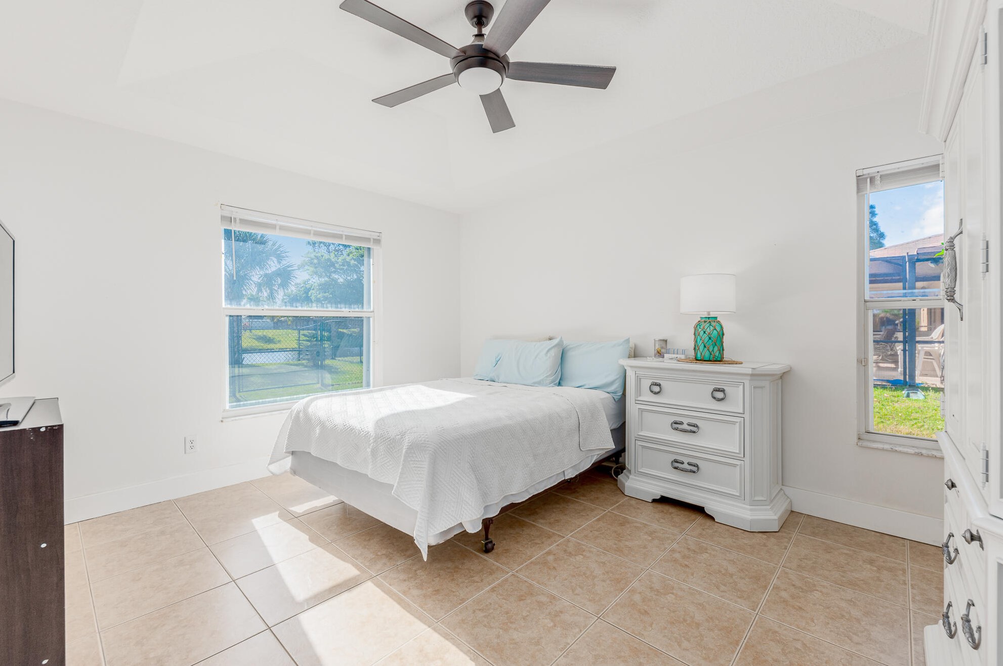 1937 Mantua St, Fort Pierce FL  34952-6736 exterior