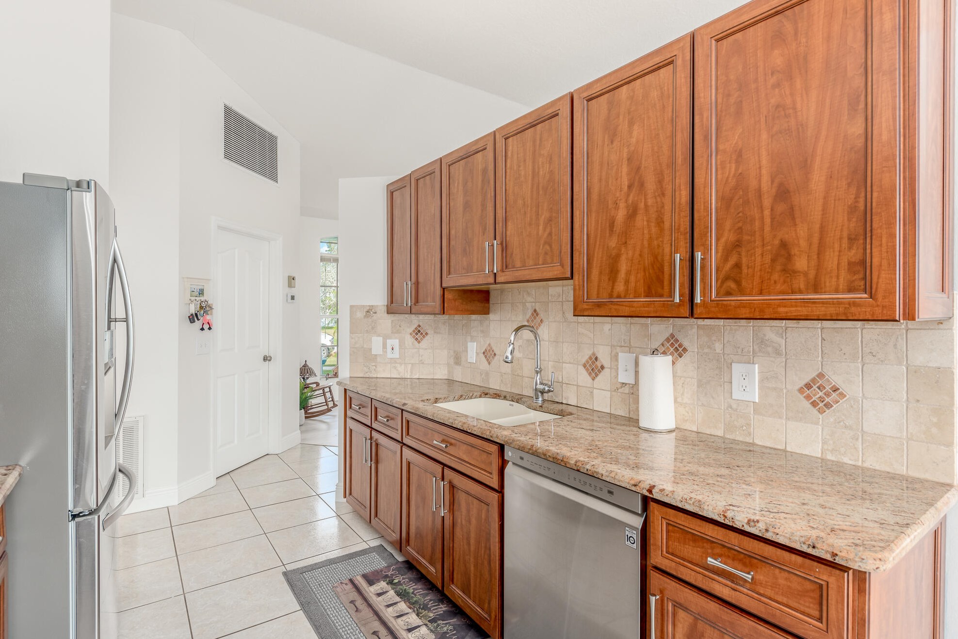1937 Mantua St, Fort Pierce FL  34952-6736 exterior