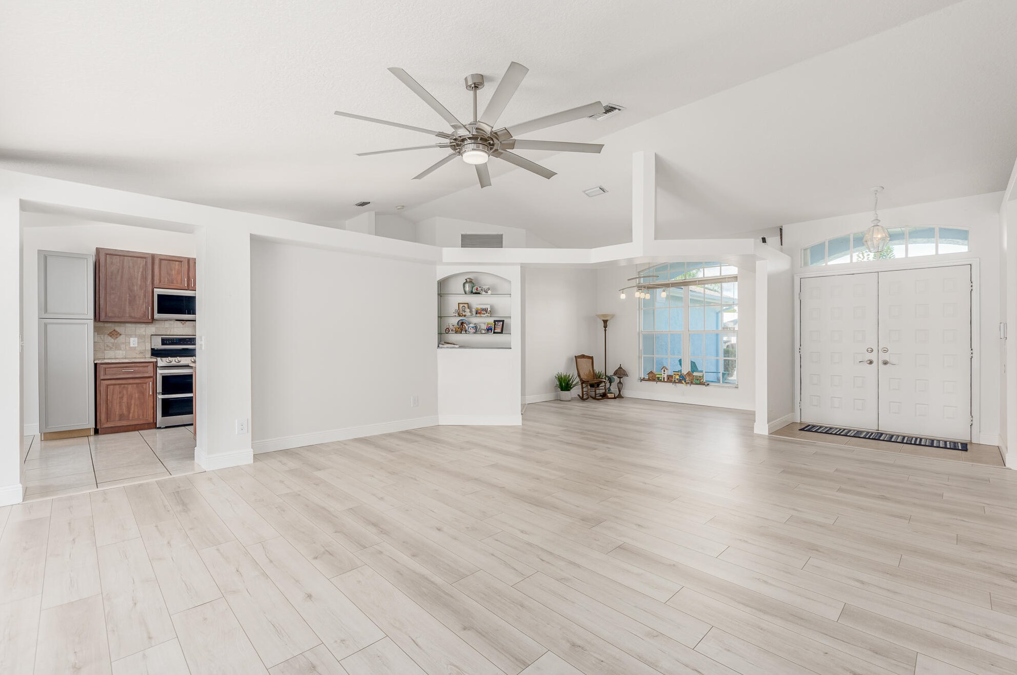 1937 Mantua St, Fort Pierce FL  34952-6736 exterior