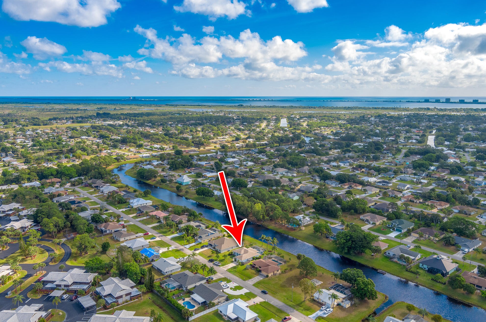 1937 Mantua St, Fort Pierce FL  34952-6736 exterior