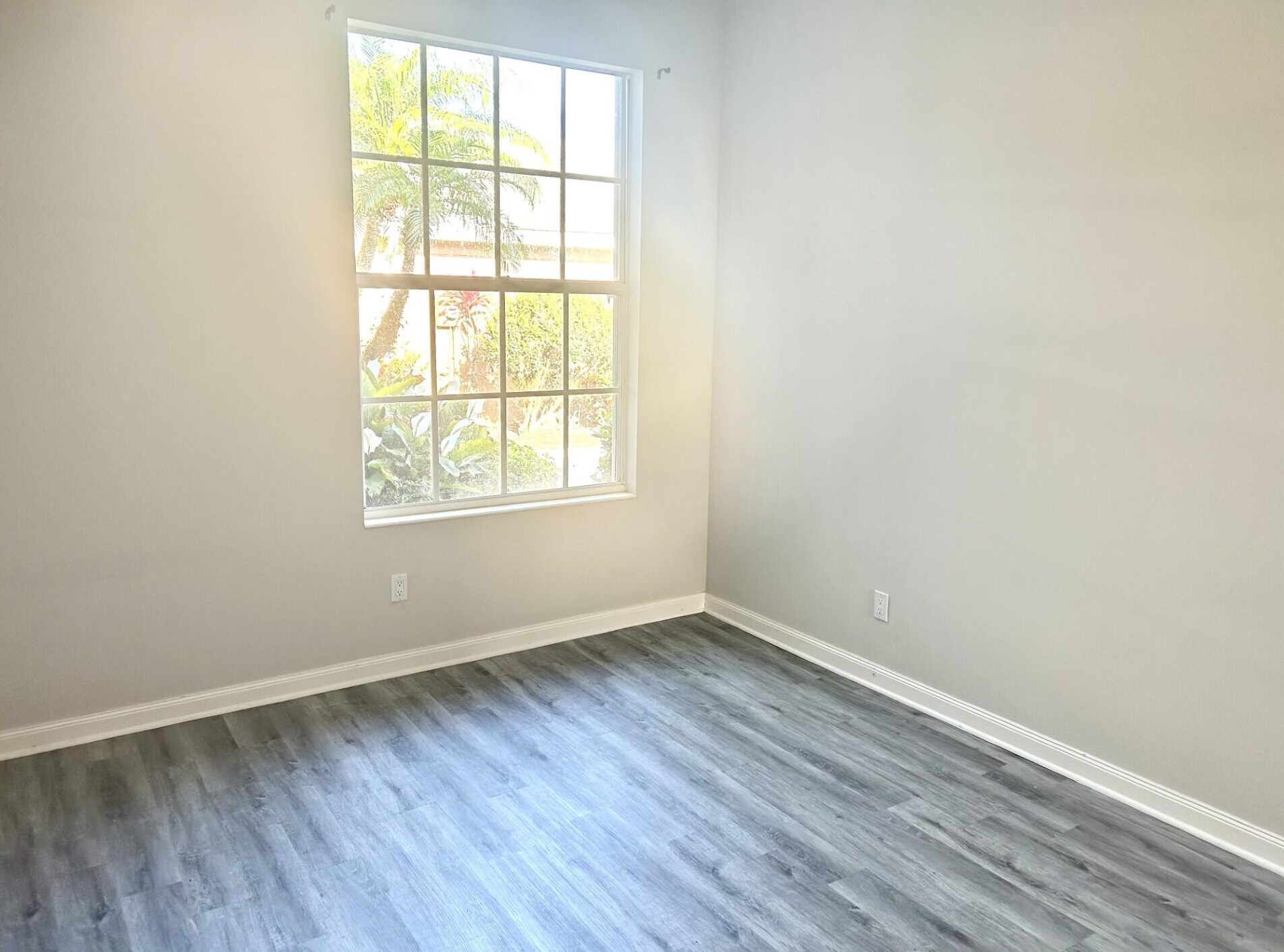 249 Bentley Cir, Fort Pierce FL  34986-2441 exterior