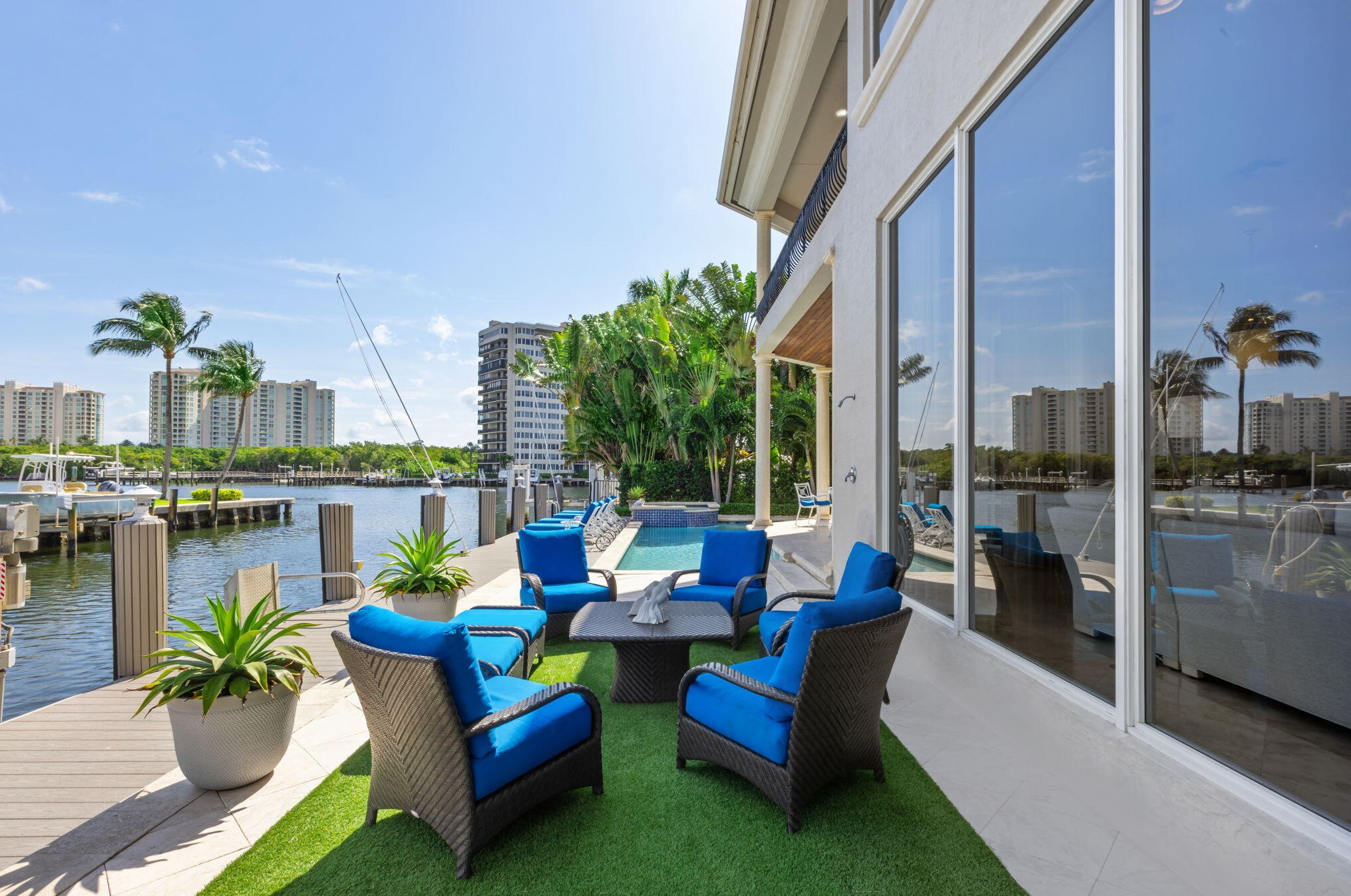 883 Glouchester St, Boca Raton FL 33487-3211 exterior