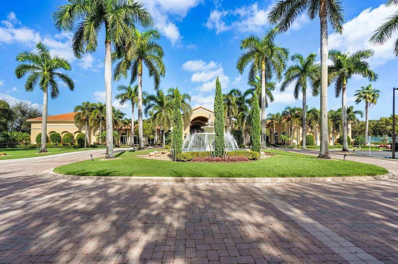 5109 Corbel Lk Way, Boynton Beach FL 33437-1696 exterior