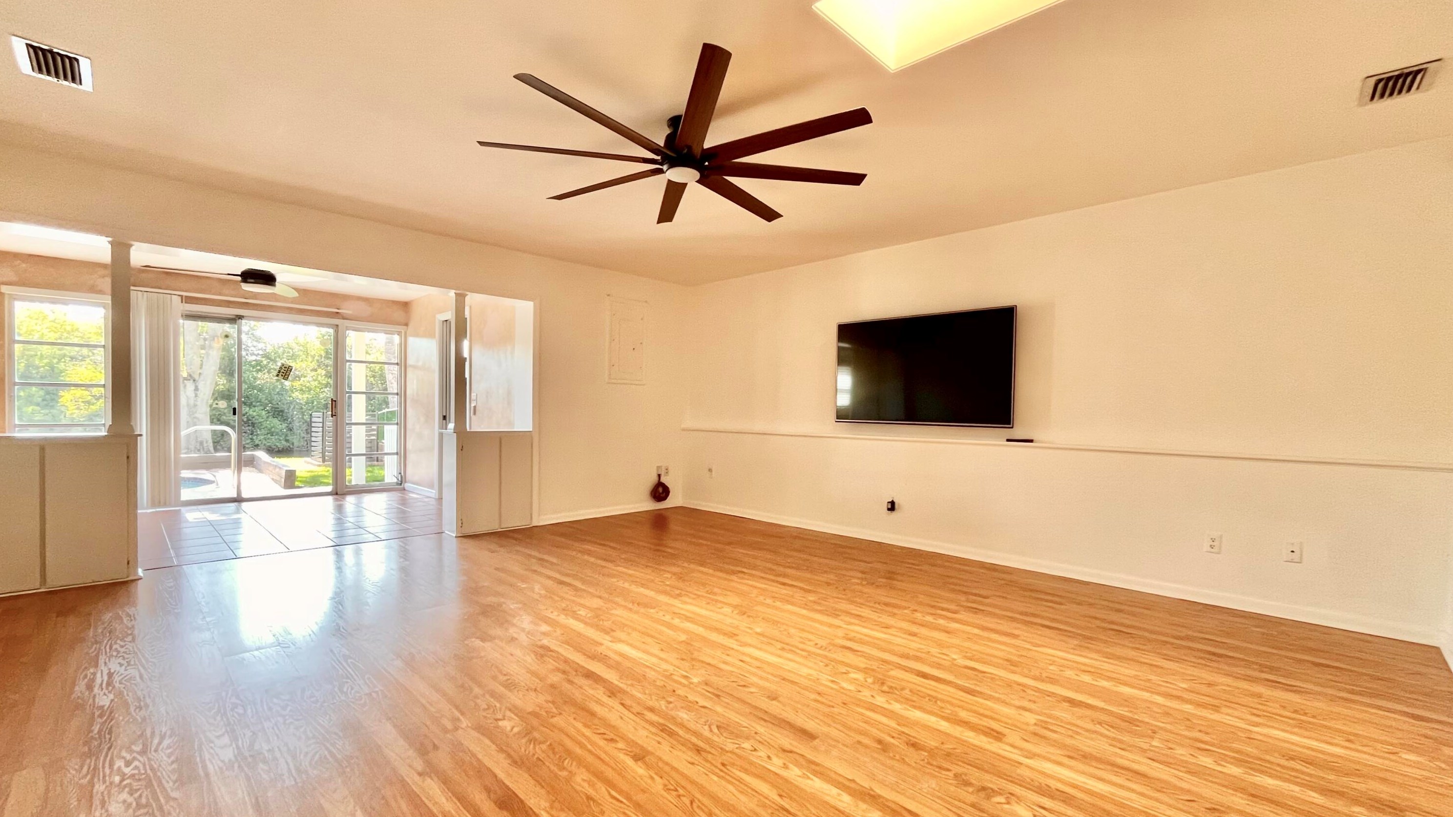 1933 Robalo Dr, Vero Beach FL  32960-5240 exterior