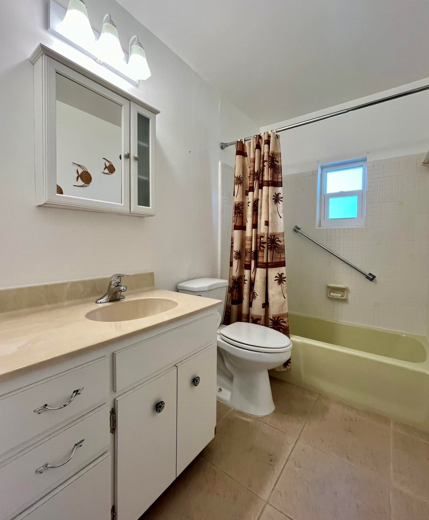 1933 Robalo Dr, Vero Beach FL  32960-5240 exterior