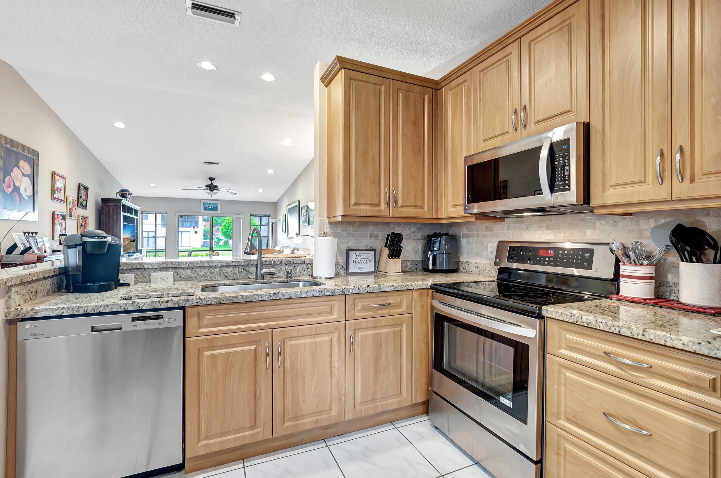 8685 Sunbird Pl, Boca Raton FL 33496-5086 exterior