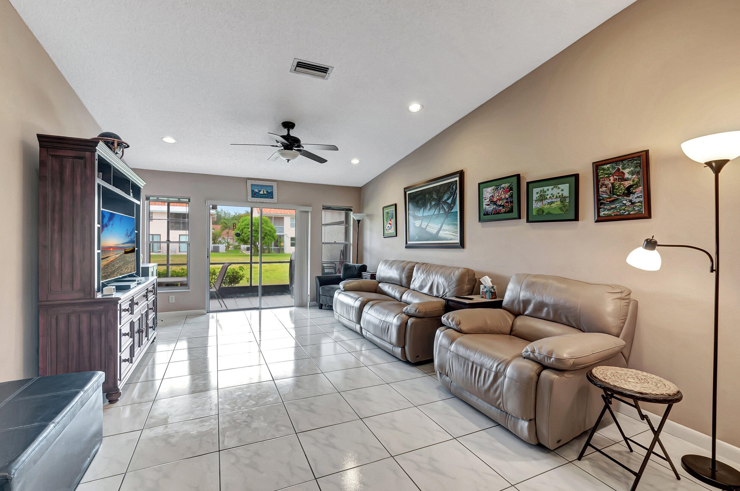 8685 Sunbird Pl, Boca Raton FL 33496-5086 exterior