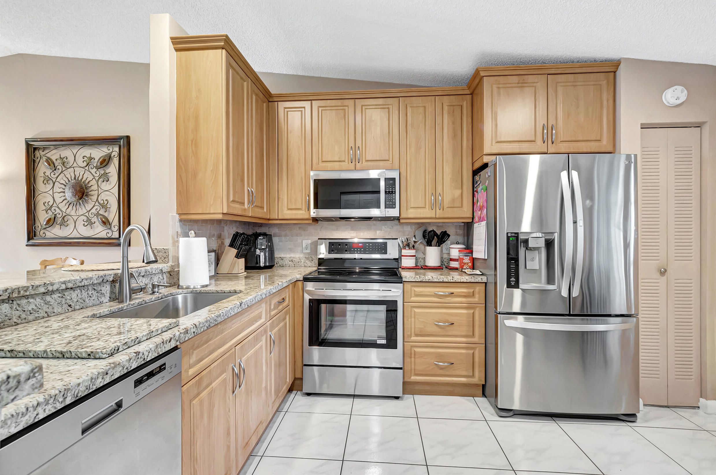 8685 Sunbird Pl, Boca Raton FL 33496-5086 exterior