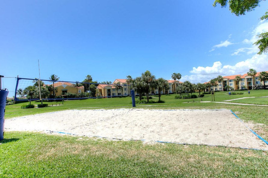 123 Yacht Club Way, Lake Worth FL  12108-6011 exterior