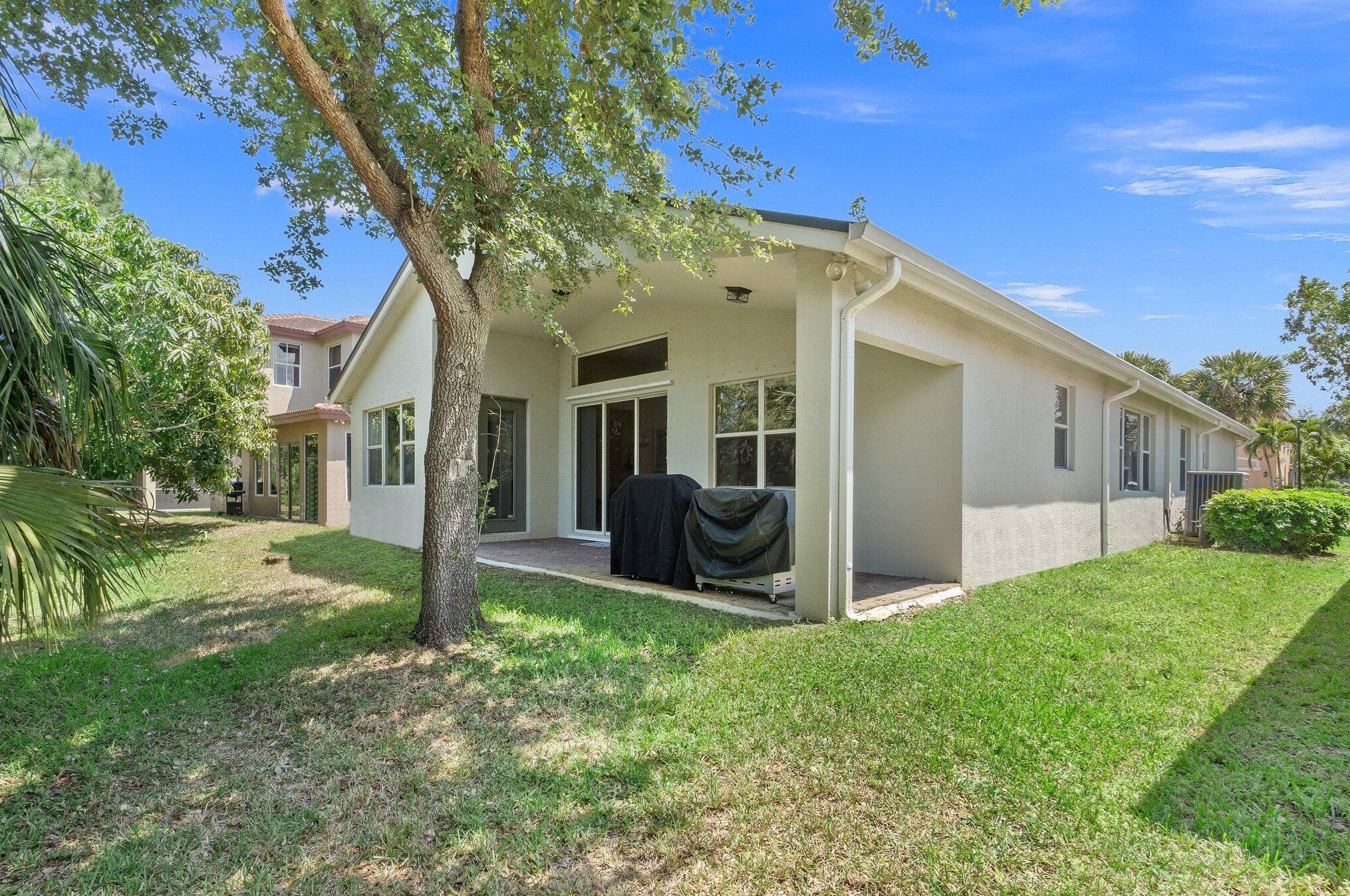 2238 Newport Isles Blvd, Fort Pierce FL  34953-4577 exterior