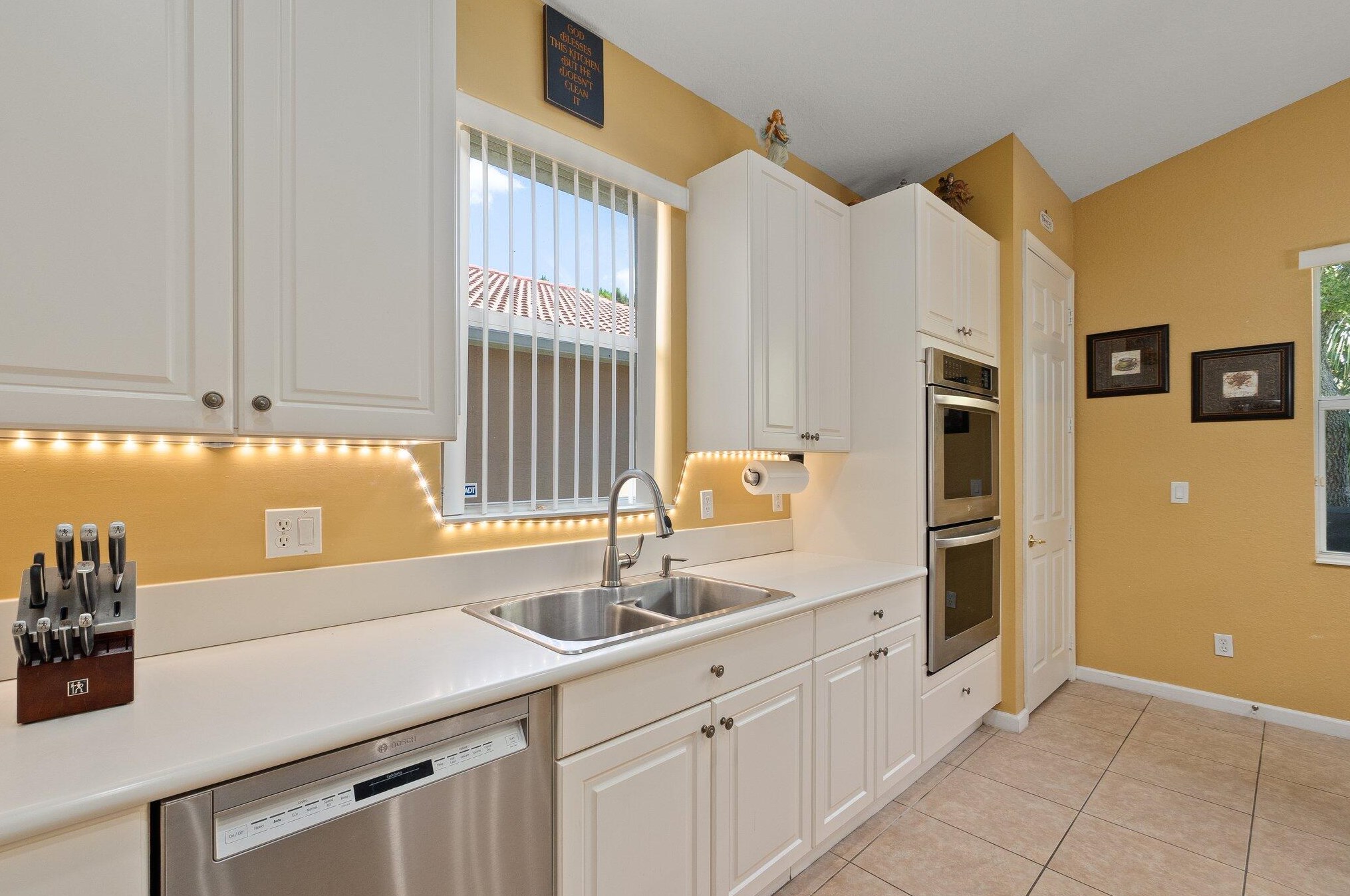 2238 Newport Isles Blvd, Fort Pierce FL  34953-4577 exterior