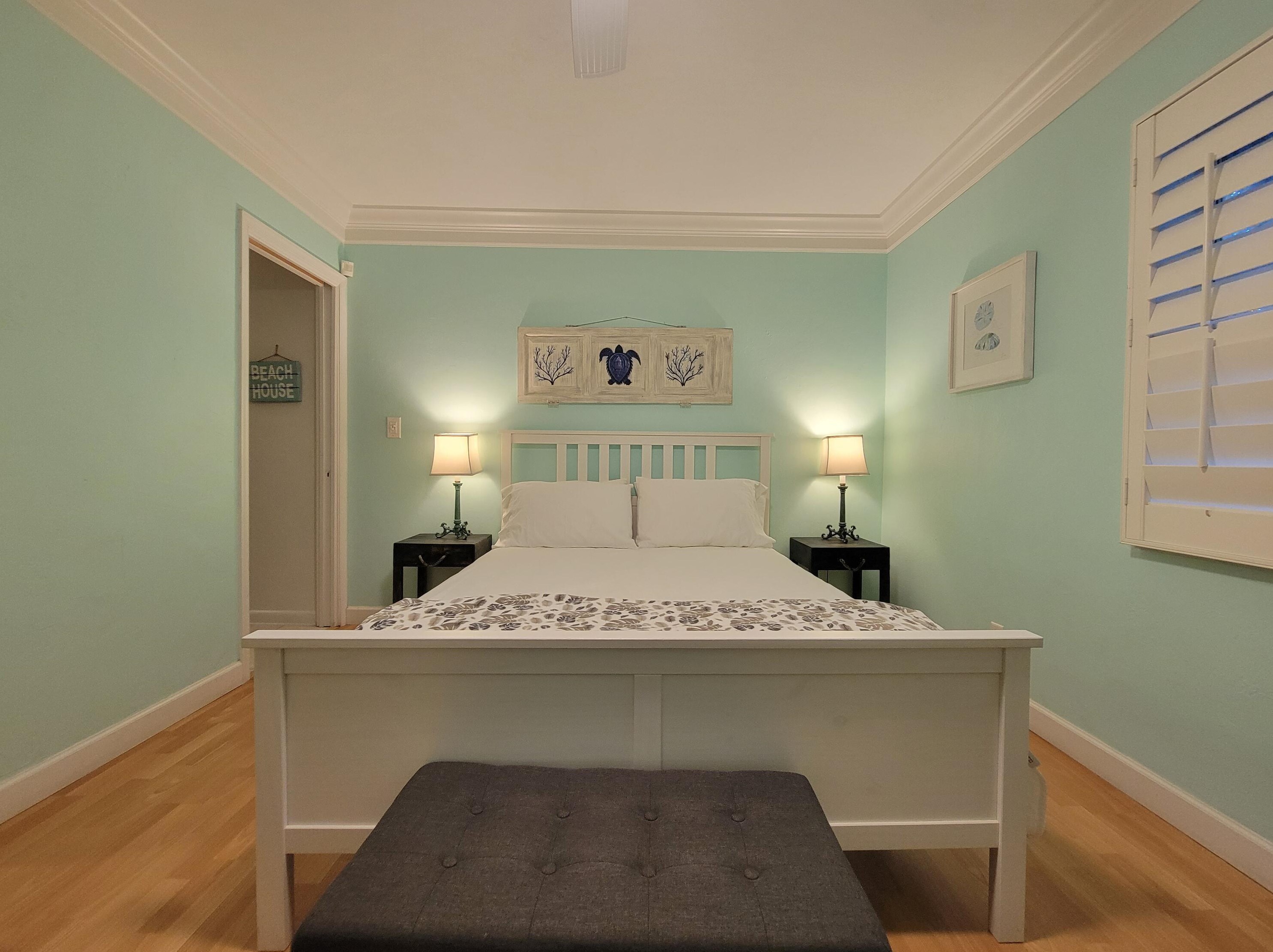 140 Ocean Ave, Boynton Beach FL 33435-4575 exterior