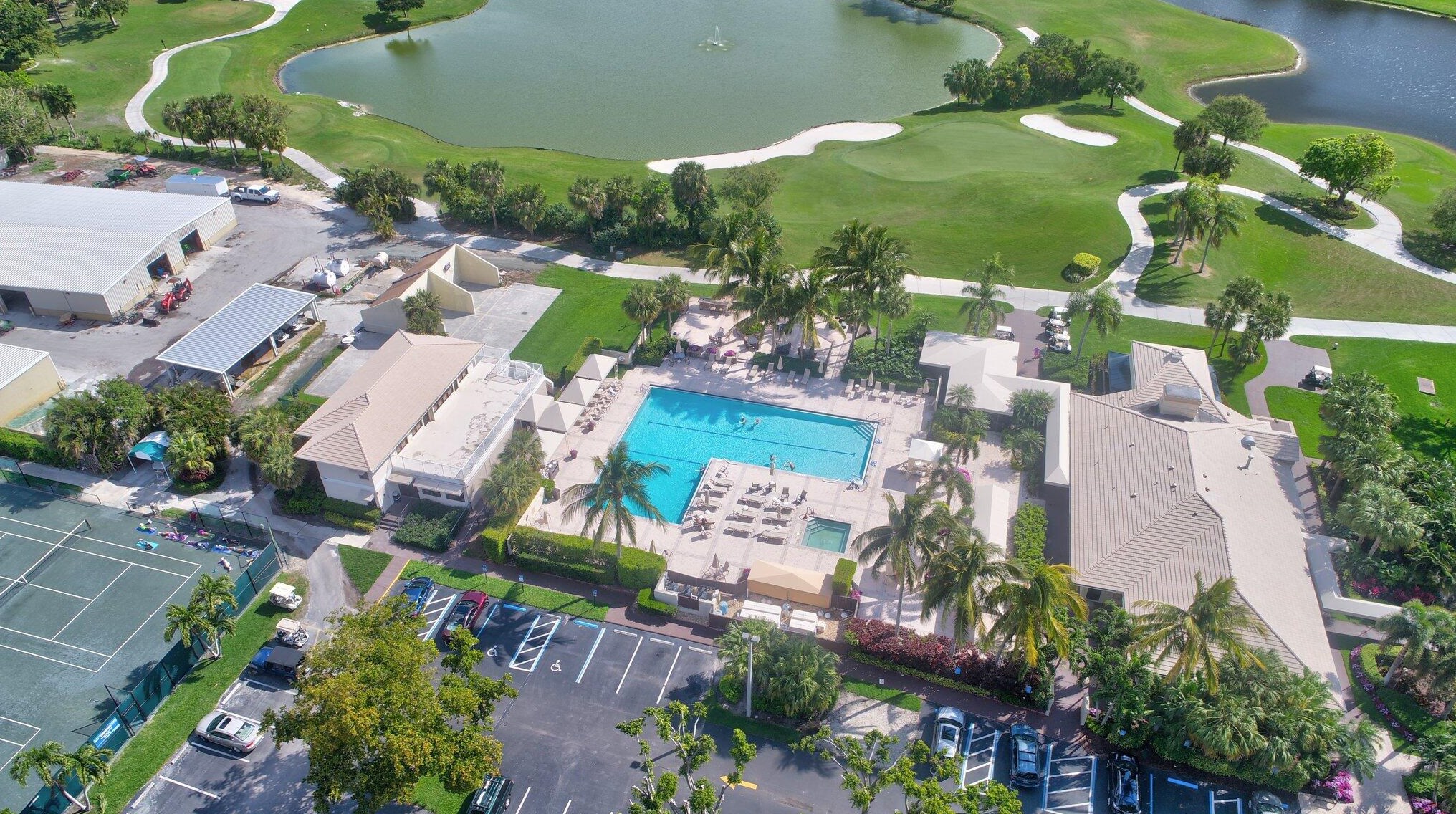 11618 Briarwood Cir, Boynton Beach FL  33437-1909 exterior