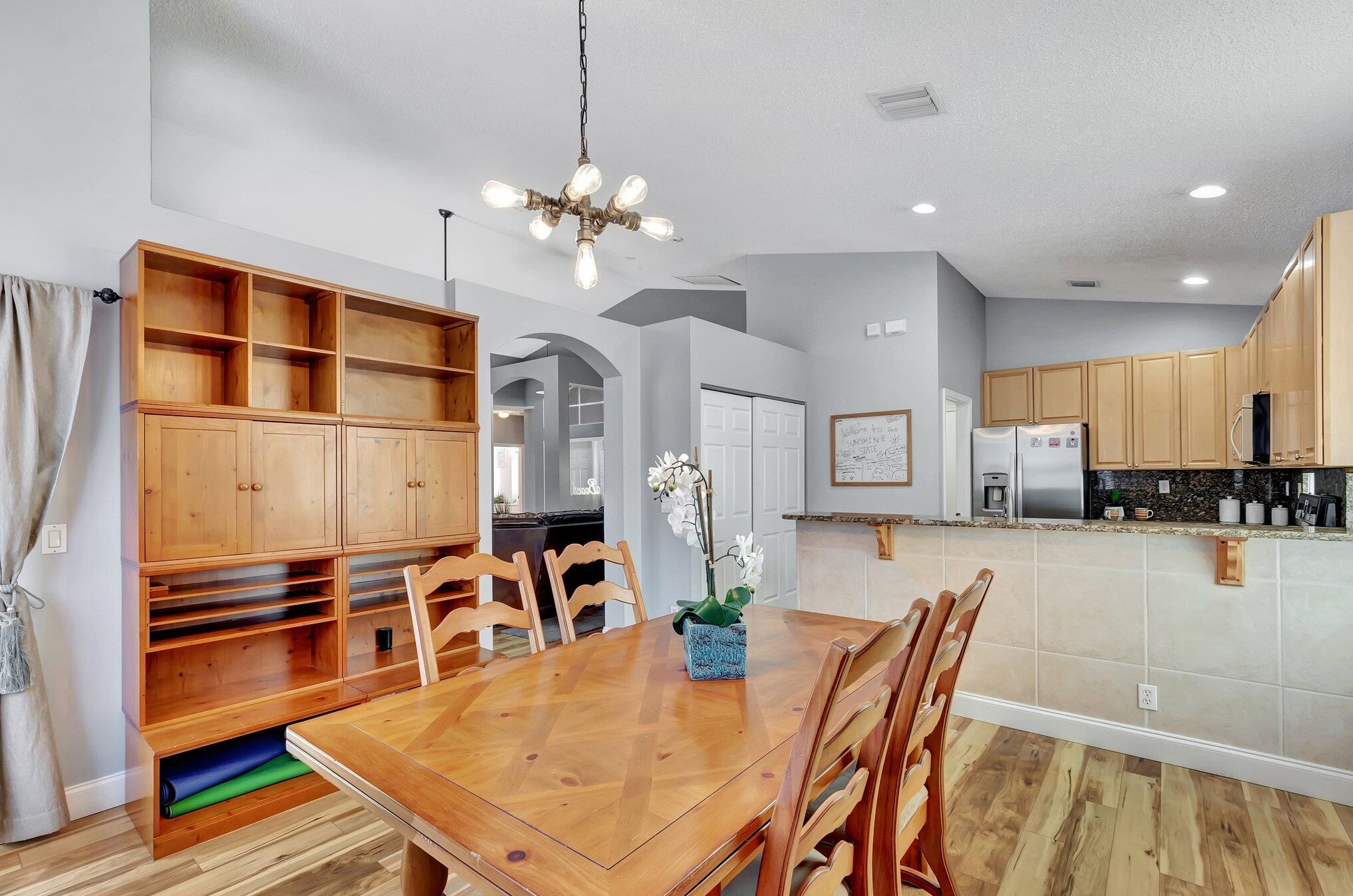 9293 Cove Point Cir, Boynton Beach FL  33472-2765 exterior