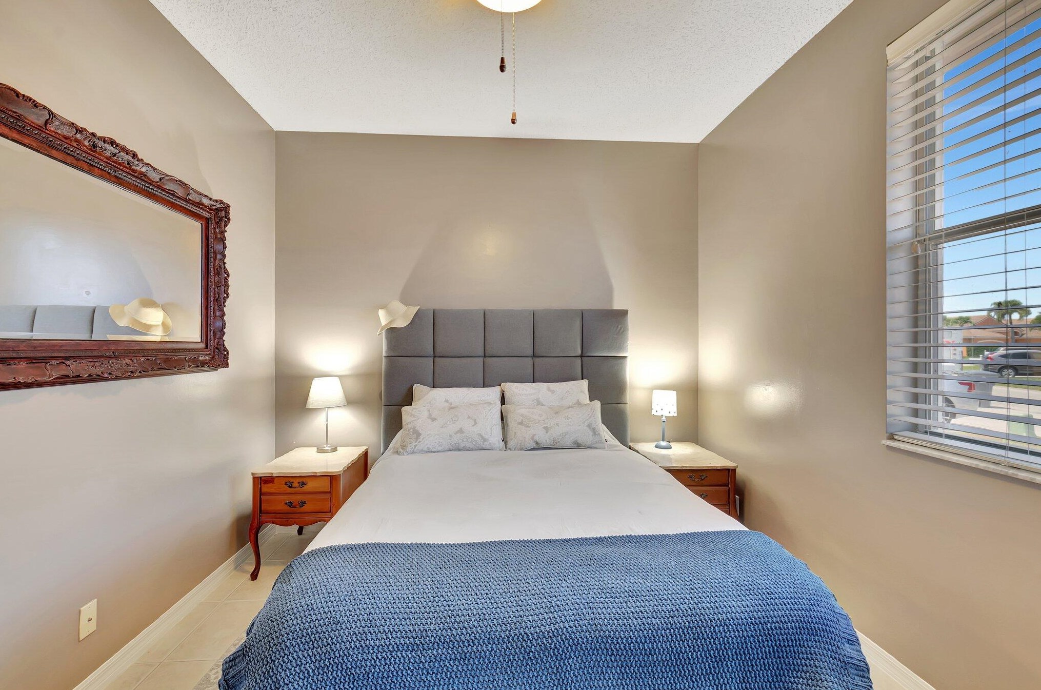 9293 Cove Point Cir, Boynton Beach FL  33472-2765 exterior