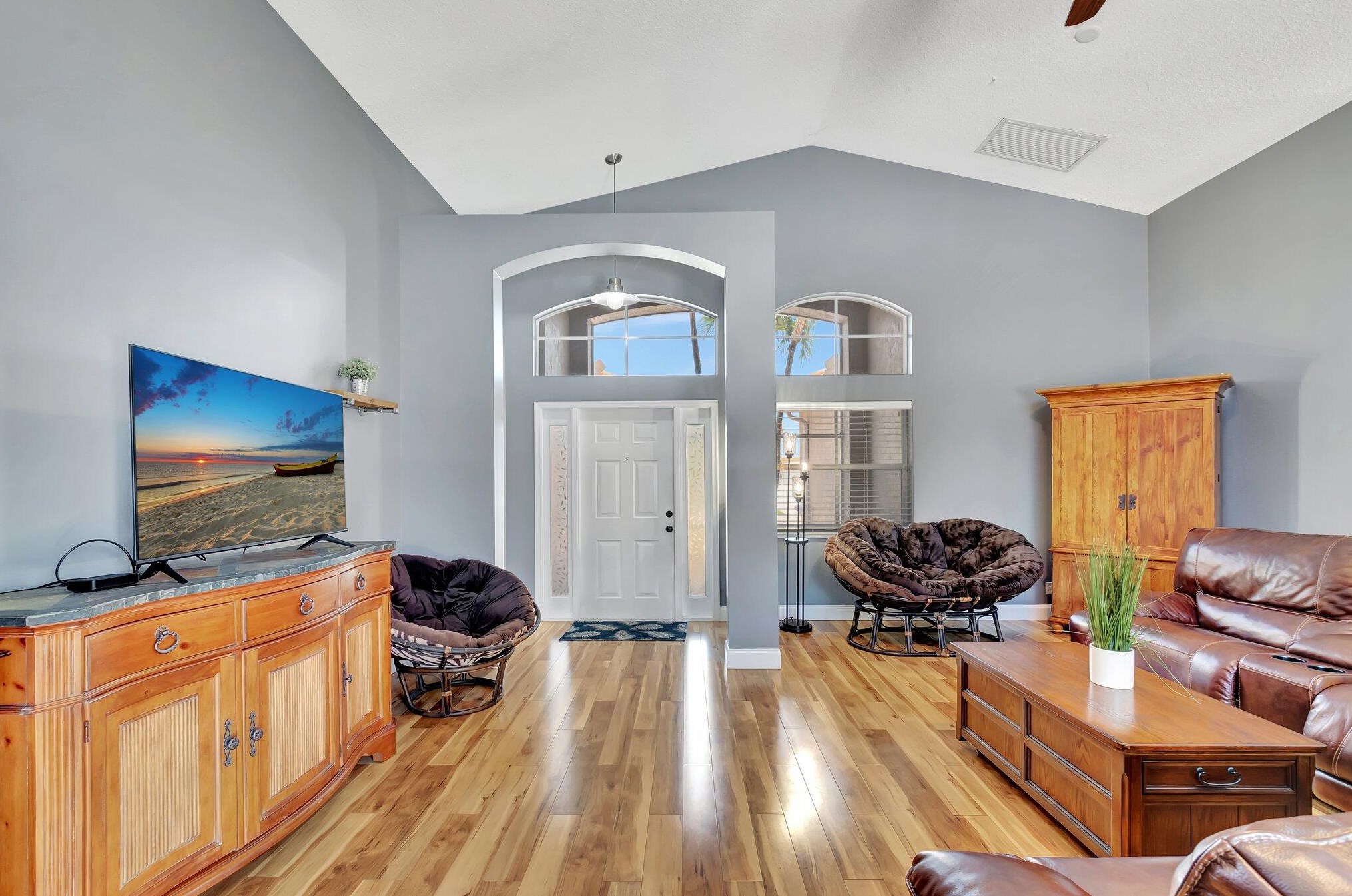 9293 Cove Point Cir, Boynton Beach FL  33472-2765 exterior