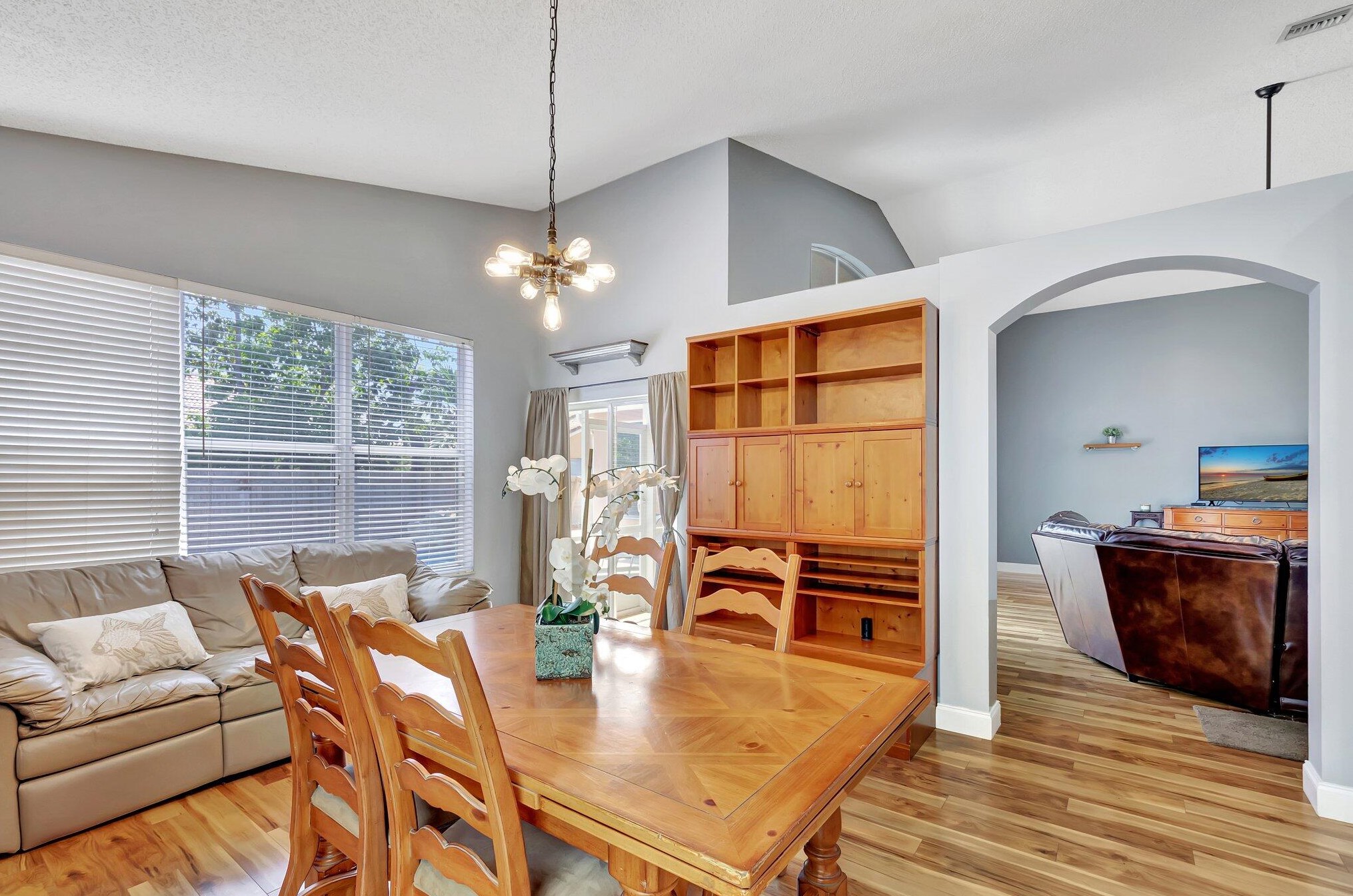 9293 Cove Point Cir, Boynton Beach FL  33472-2765 exterior