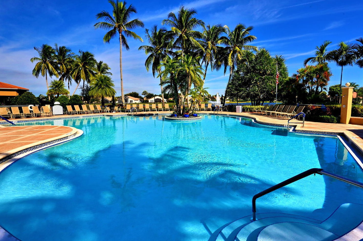 7641 Las Cruces Ct, Boynton Beach FL 33437-6644 exterior