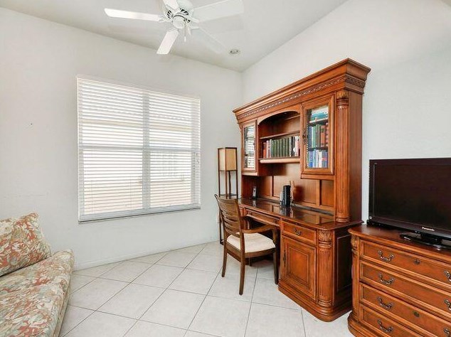 7641 Las Cruces Ct, Boynton Beach FL 33437-6644 exterior