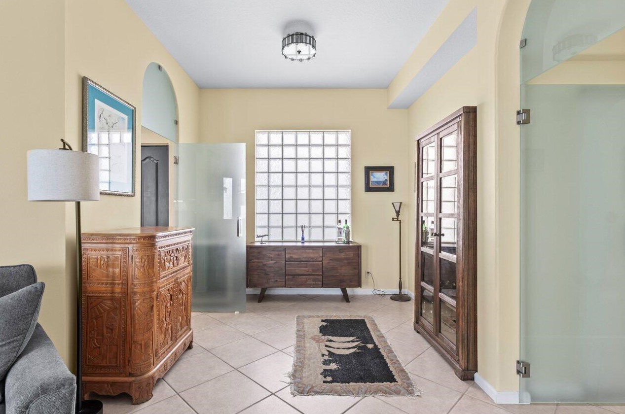 9680 Vineyard Ct, Boca Raton FL 33428-4346 exterior