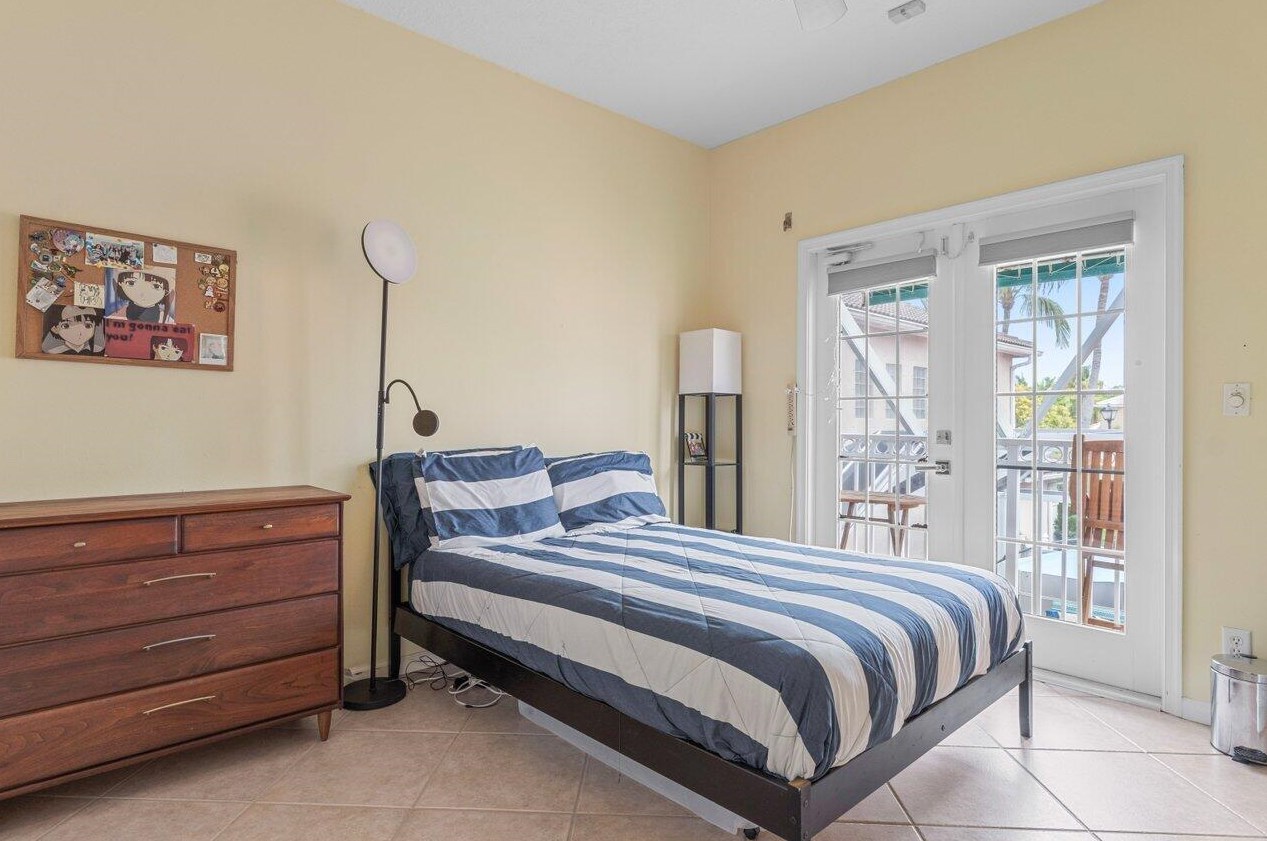 9680 Vineyard Ct, Boca Raton FL 33428-4346 exterior