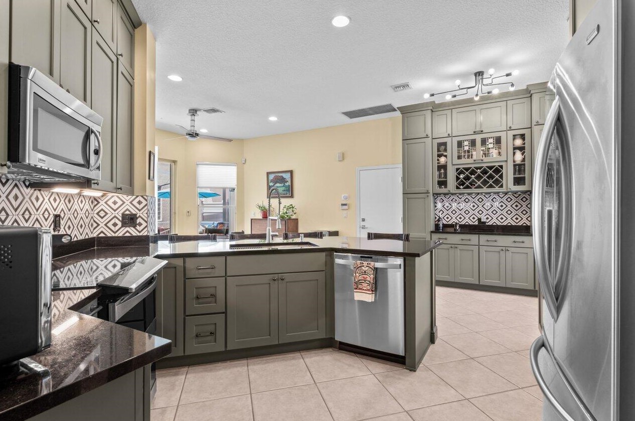 9680 Vineyard Ct, Boca Raton FL 33428-4346 exterior