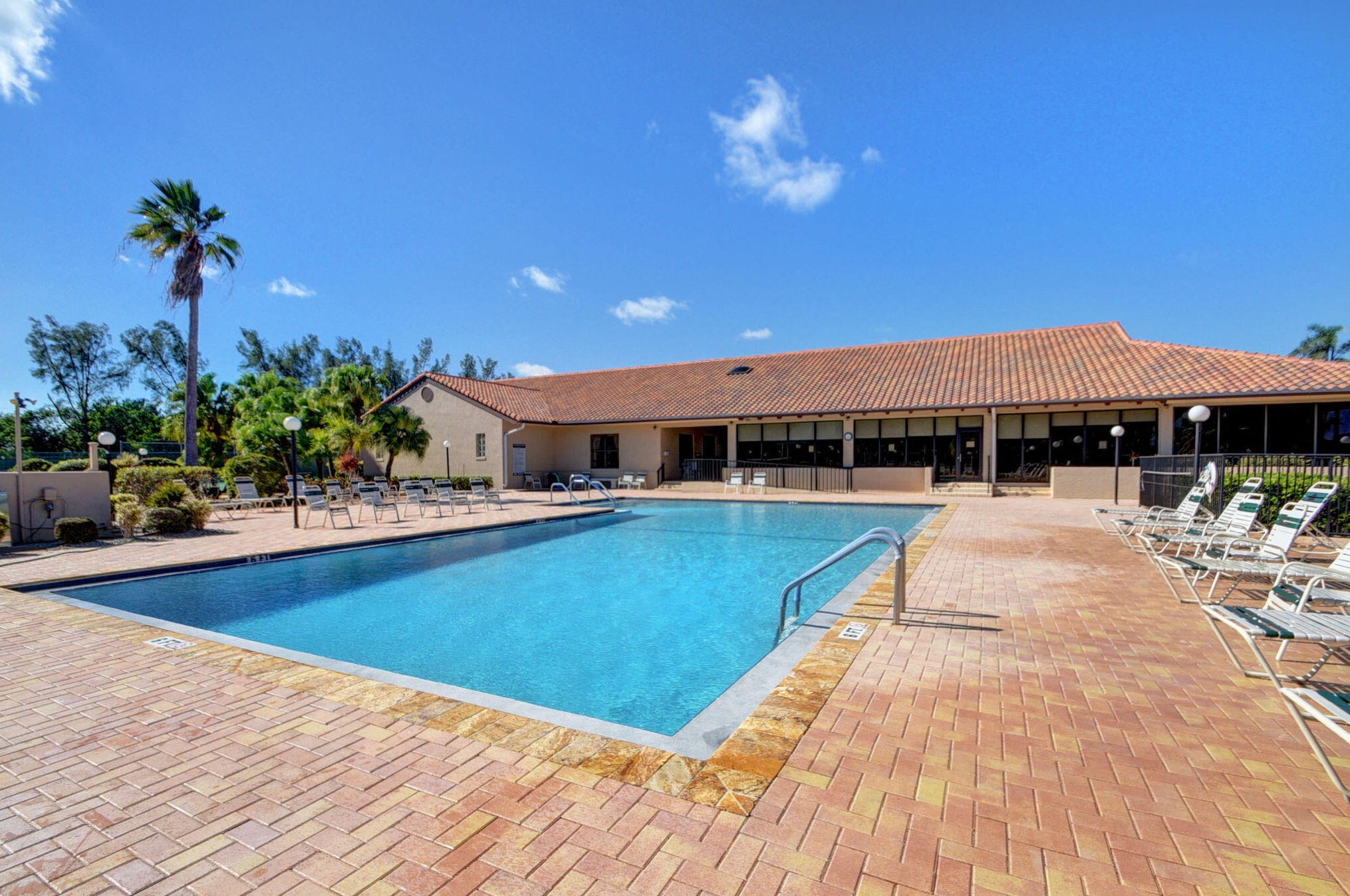 5935 Parkwalk Dr, Boynton Beach FL  33472-2325 exterior