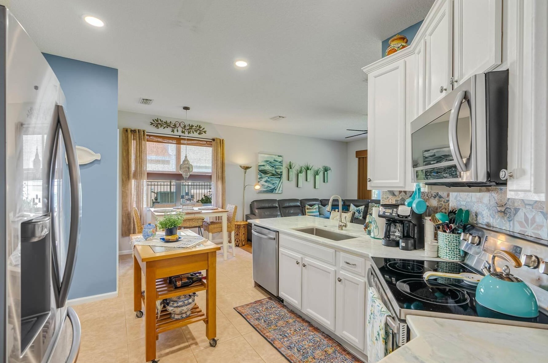 6080 46 Ln, Vero Beach FL  32967-6318 exterior