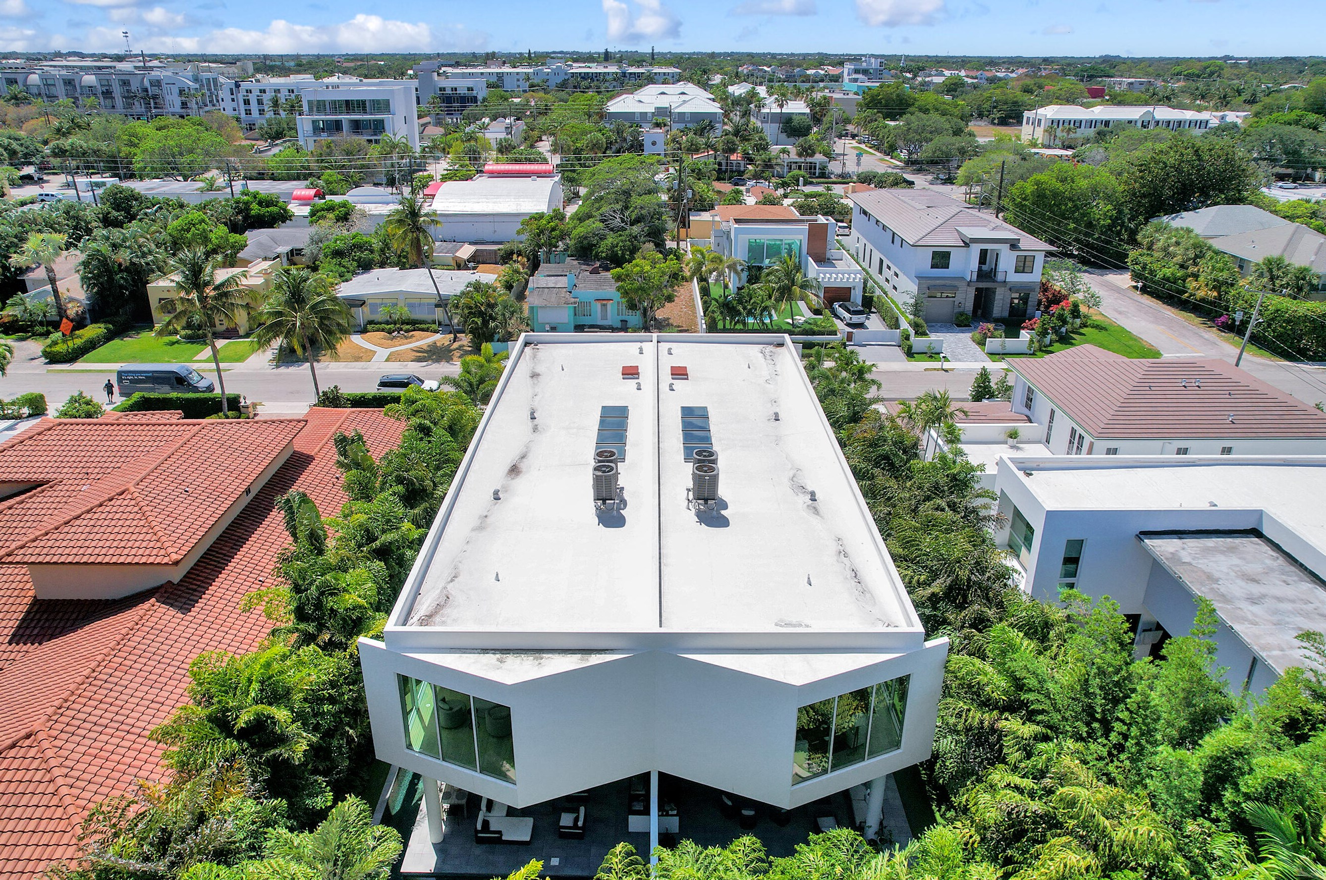 233 7 Ave, Delray Beach FL 33483-5518 exterior