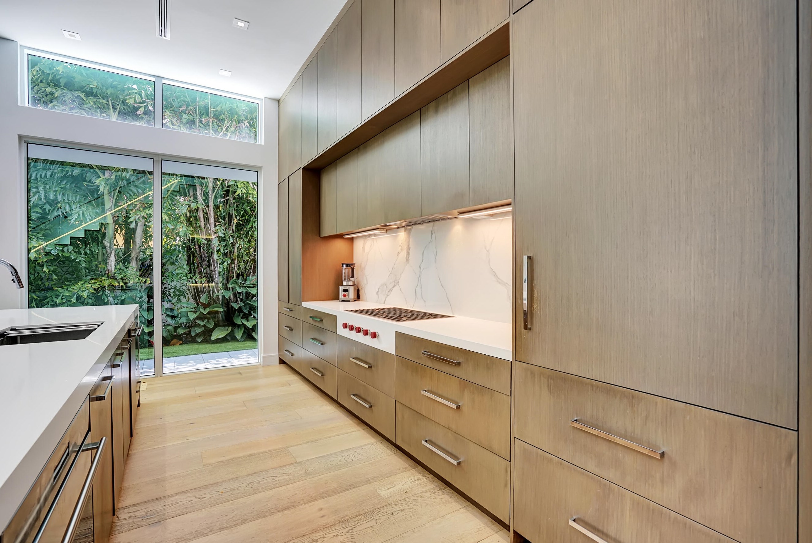 233 7 Ave, Delray Beach FL 33483-5518 exterior