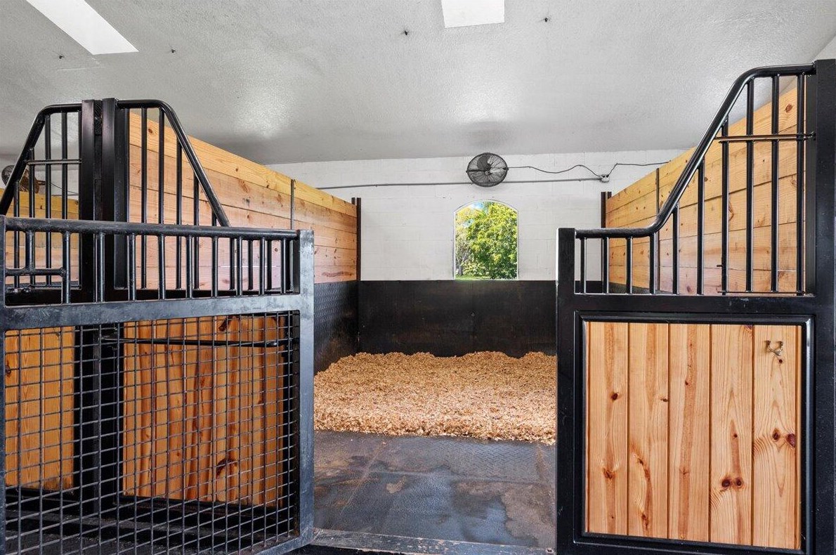 5238 Duckweed Rd, Lake Worth FL  33449-8469 exterior