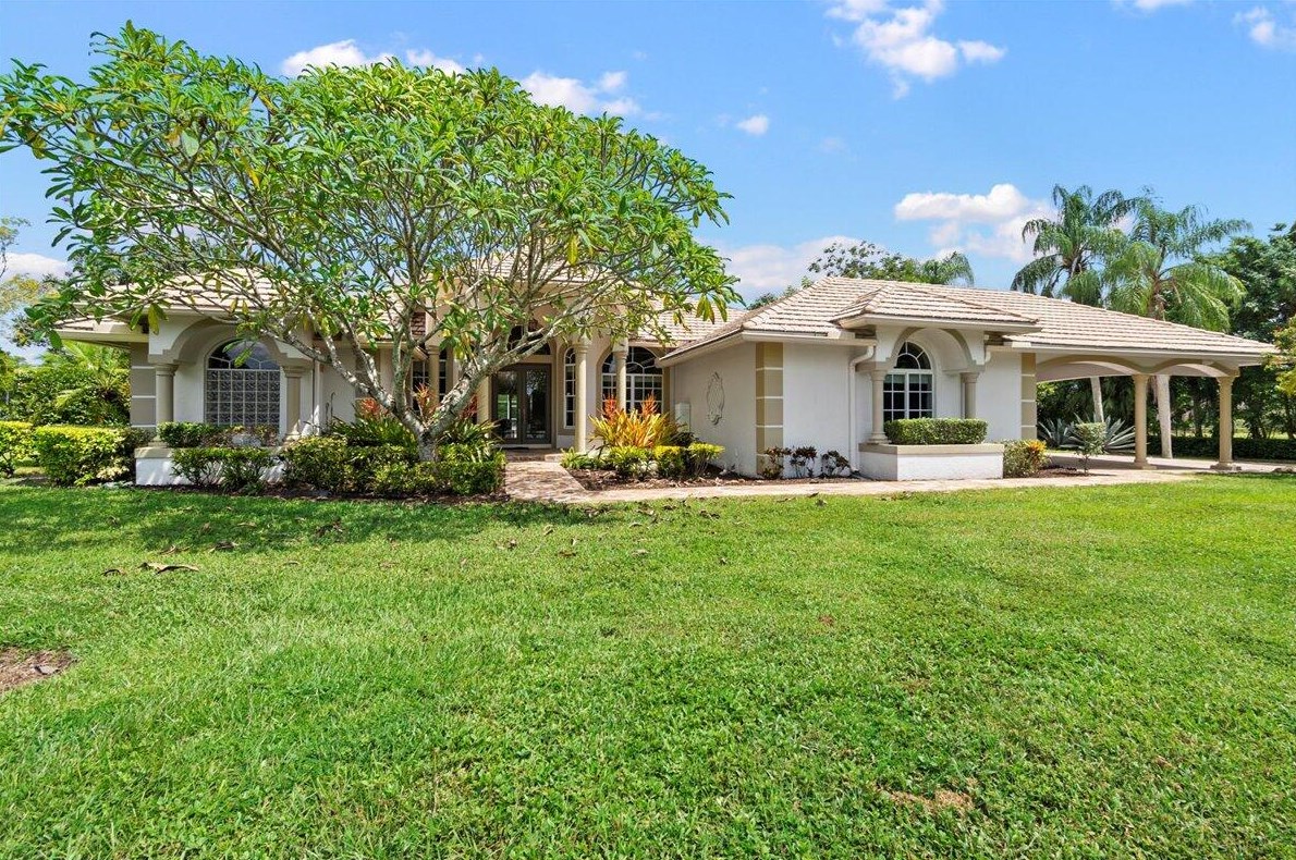 5238 Duckweed Rd, Lake Worth FL  33449-8469 exterior