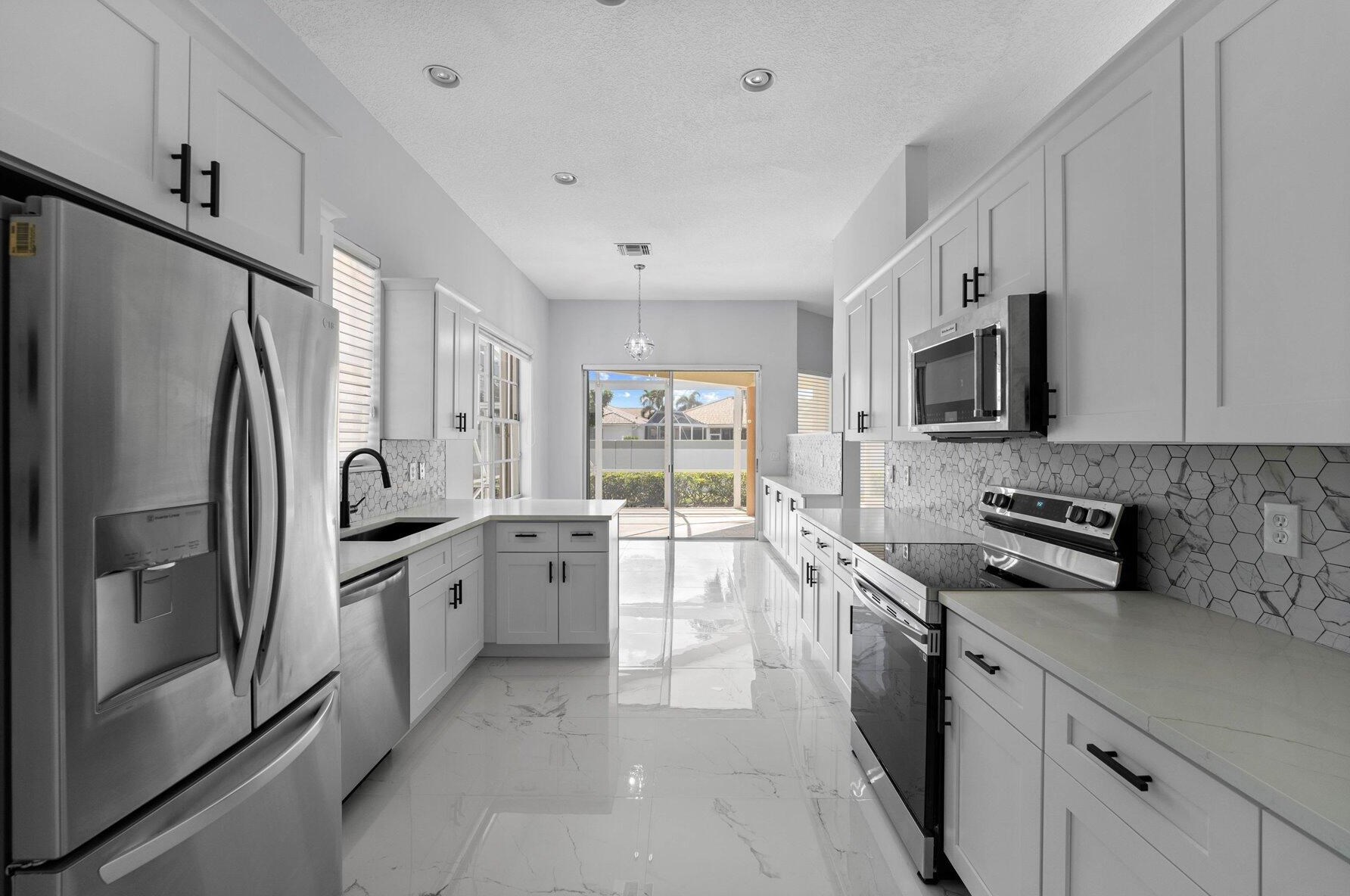 8226 Quail Mdw Way, West Palm Beach FL  33412-1516 exterior