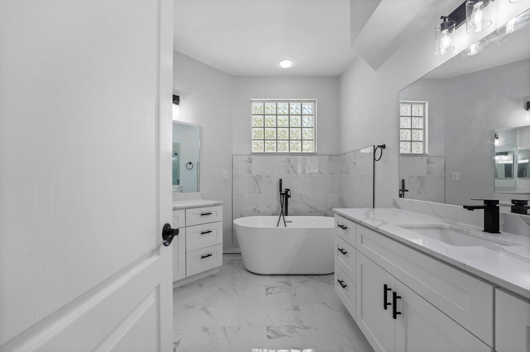 8226 Quail Mdw Way, West Palm Beach FL  33412-1516 exterior