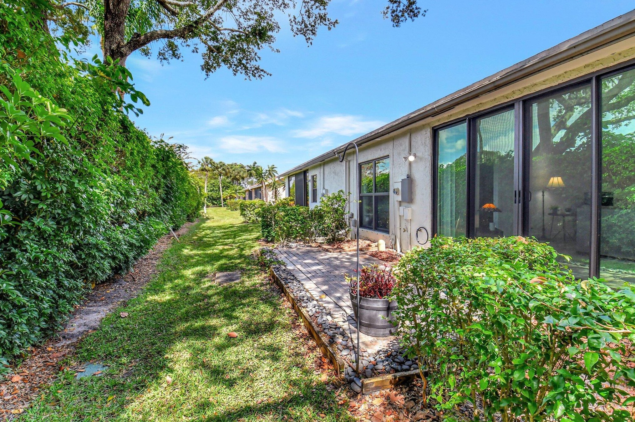 10976 Hidden Lk Pl, Boca Raton FL 33498-1676 exterior