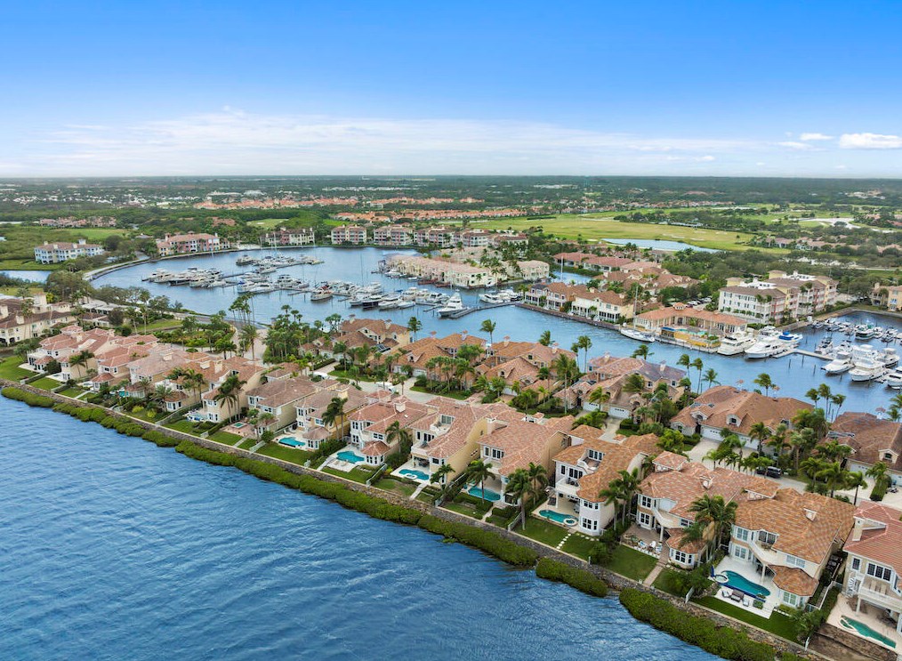 5510 Hbr Vlg Dr, Vero Beach FL  32967-7369 exterior