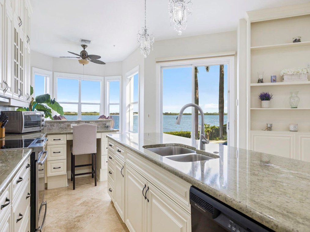 5510 Hbr Vlg Dr, Vero Beach FL  32967-7369 exterior