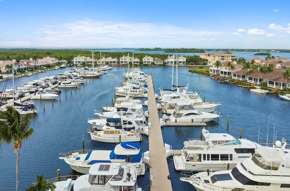 5510 Hbr Vlg Dr, Vero Beach FL  32967-7369 exterior