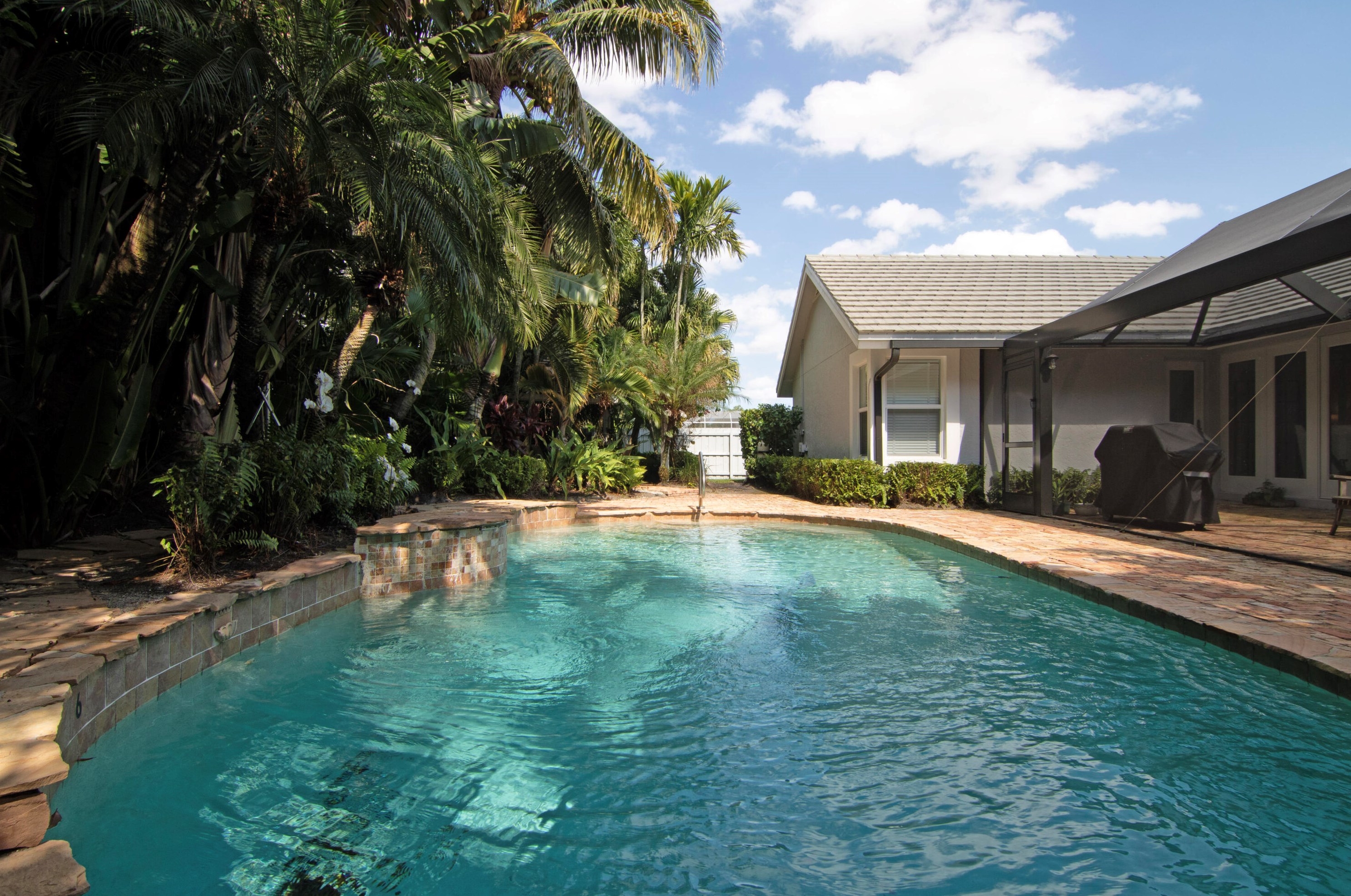 13741 Sheffield St, West Palm Beach FL  33414-7643 exterior