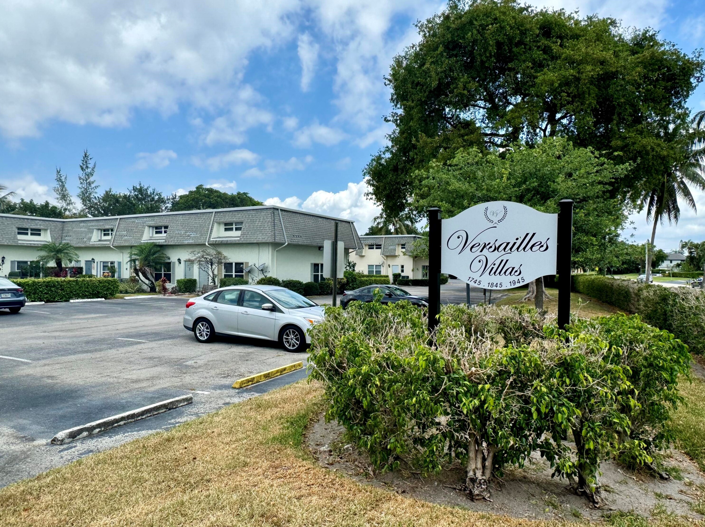 1945 4th Ave, Boca Raton FL  33432-1543 exterior