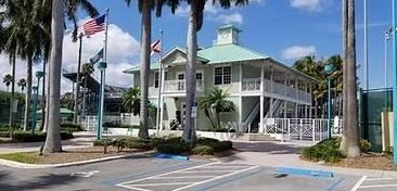 560 High Point Dr, Delray Beach FL  33445-3375 exterior