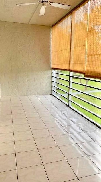 2100 Springdale Blvd, Lake Worth FL  33461-6385 exterior