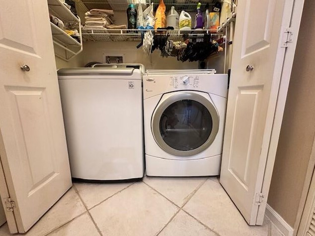 5021 Ln Sedona Cir, Delray Beach FL  33484-8740 exterior