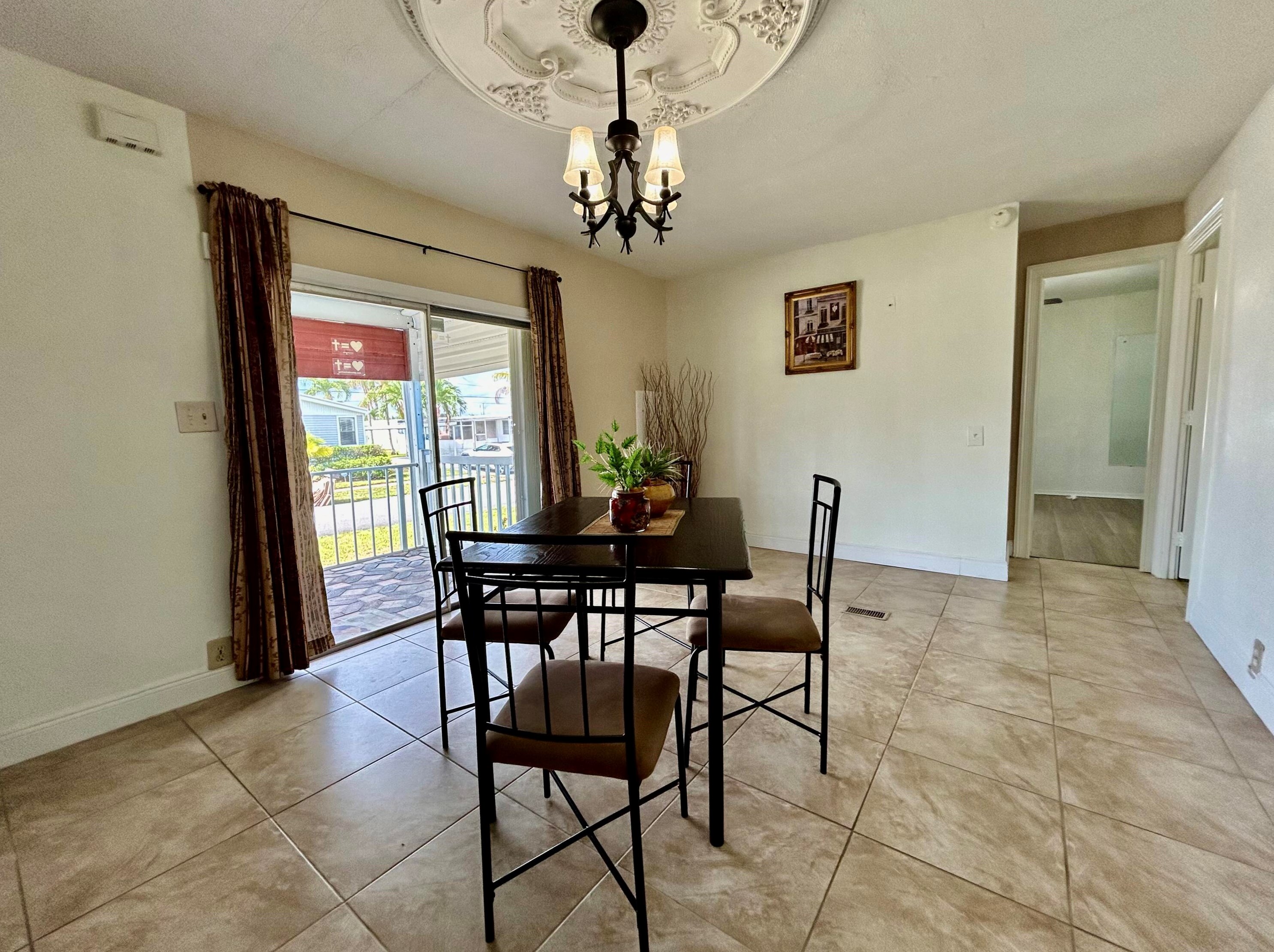 4375 Mockingbird Dr, Boynton Beach FL 33436-2635 exterior