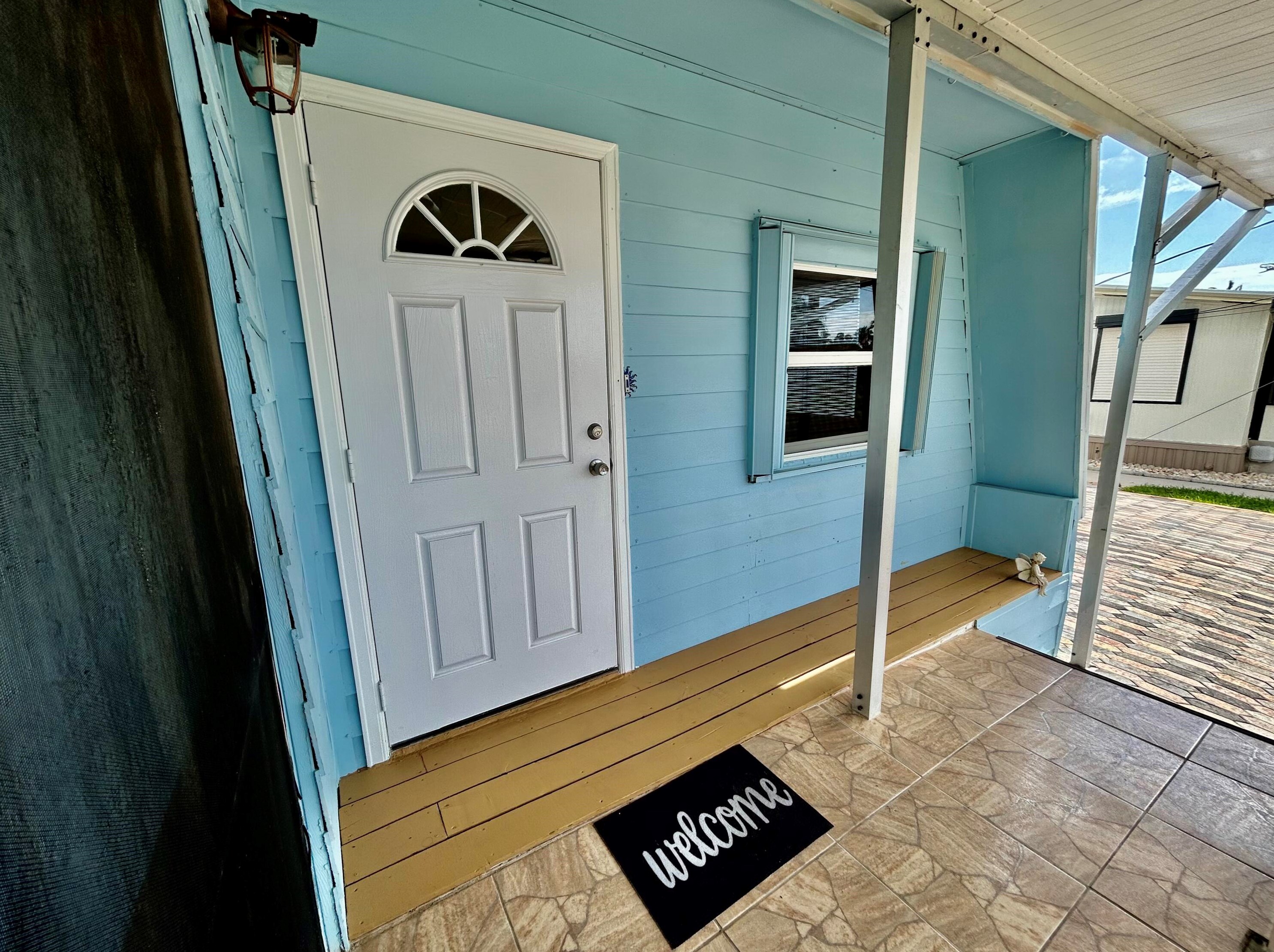 4375 Mockingbird Dr, Boynton Beach FL 33436-2635 exterior