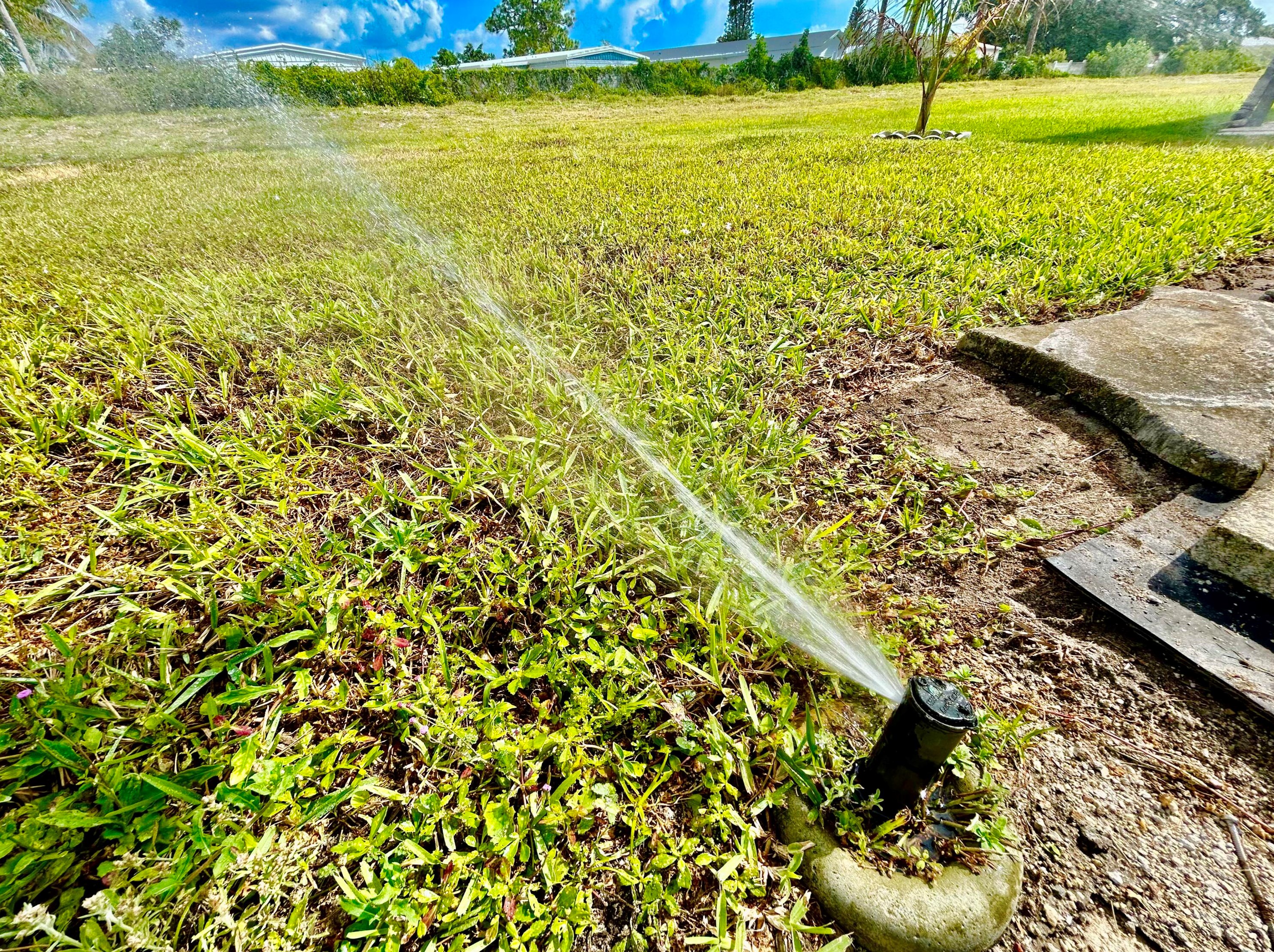 4375 Mockingbird Dr, Boynton Beach FL 33436-2635 exterior