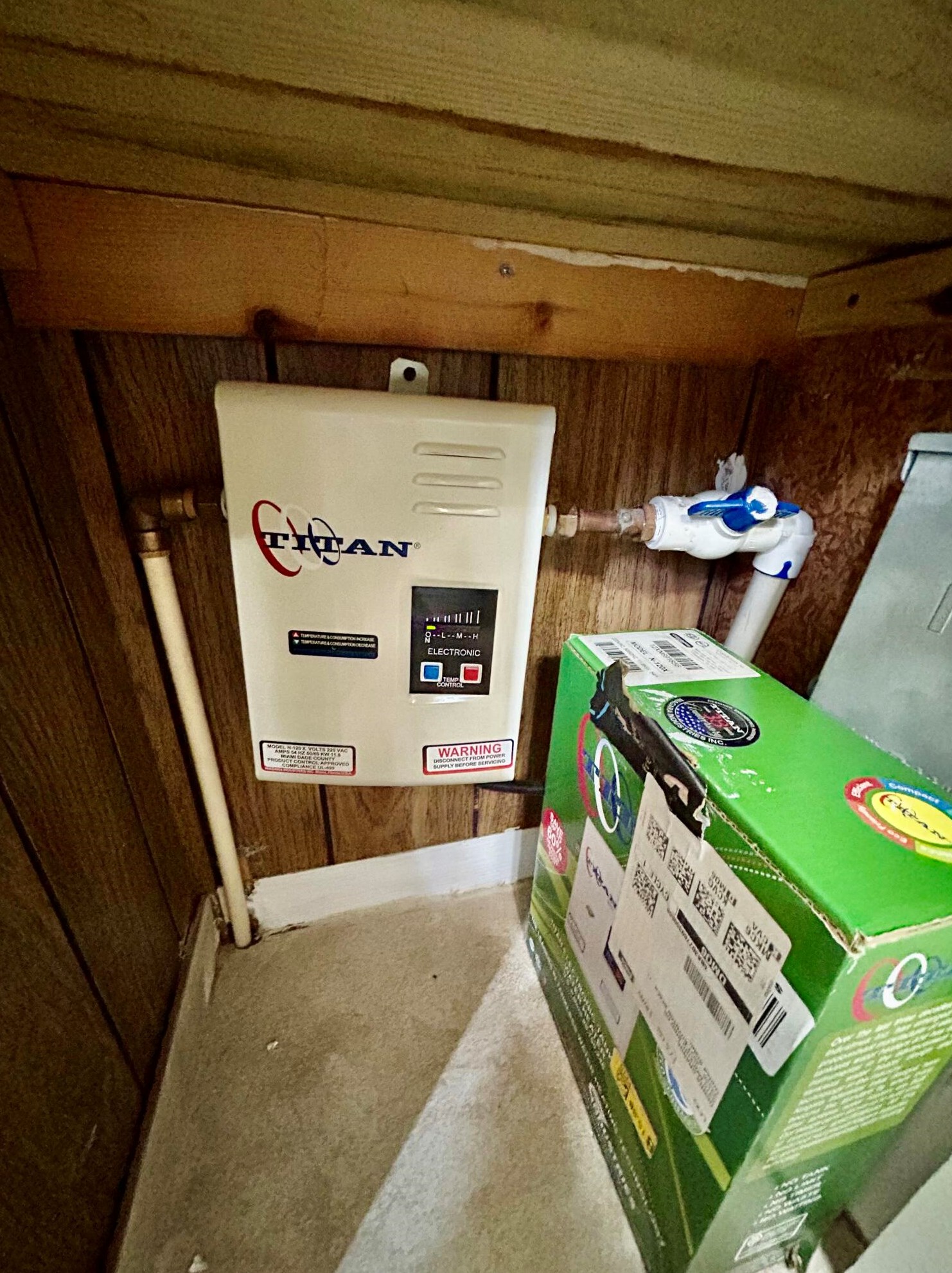 4375 Mockingbird Dr, Boynton Beach FL 33436-2635 exterior