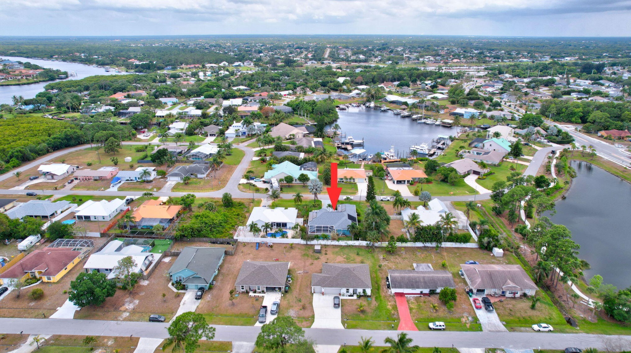 753 Essex Dr, Fort Pierce FL 34984-5216 exterior